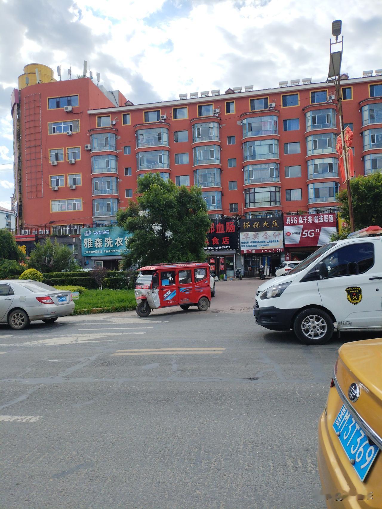 对于乌克兰来说，最好的结局，是当前就认输止损。继续打下去，只会让乌克兰本以破碎的