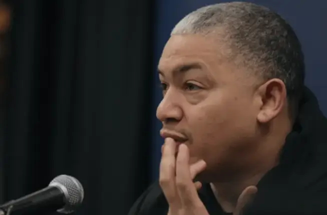 自泰伦-卢立下35胜20负的目标后，快船已经拿到14胜3负的战绩。 