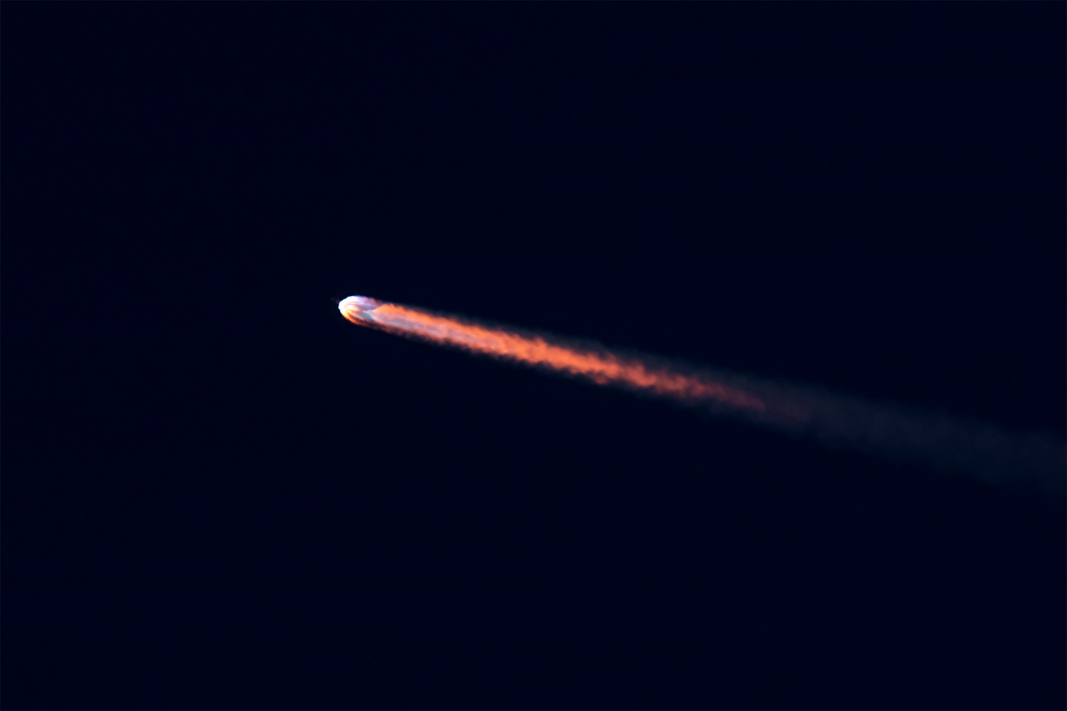 今天10:50，SpaceX在范登堡太空军基地SLC-4E，使用Falcon 9