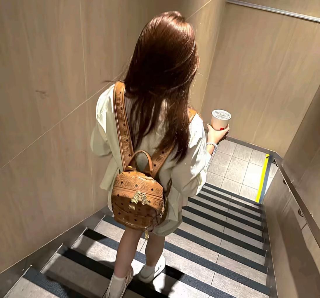 像风一样的女子