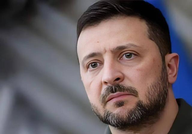 美国打伊朗，最郁闷的当属泽连斯基，在他来看来，美国打伊朗，就是在变相的帮助俄罗斯