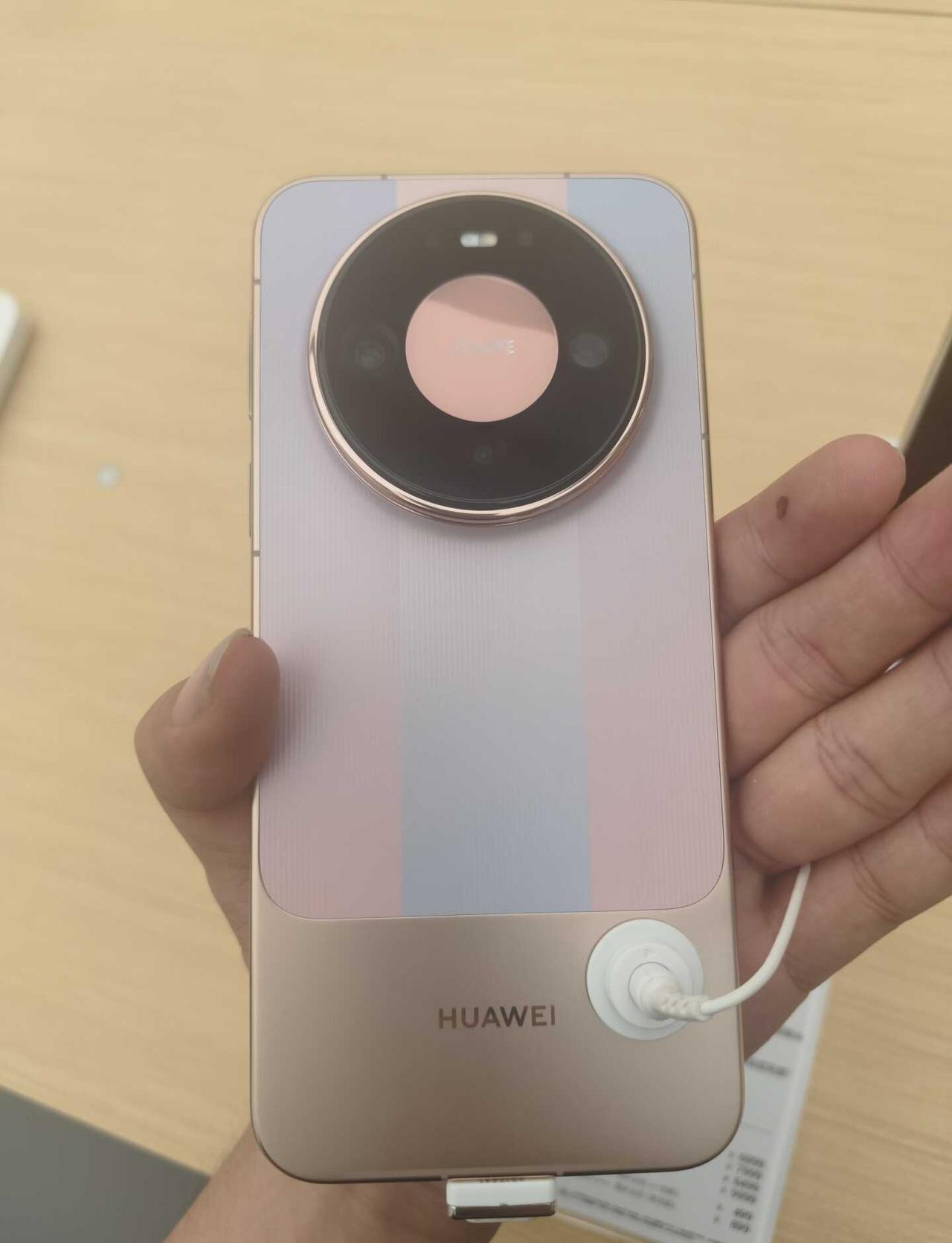 这次mate90配色真的很有特色