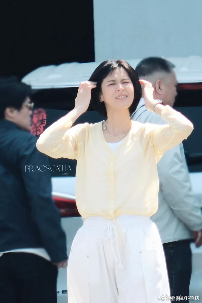 曾沛慈全开麦好听曾沛慈一开口鸡皮疙瘩出来了真的被曾沛慈惊艳到，全开麦毫无破绽，一