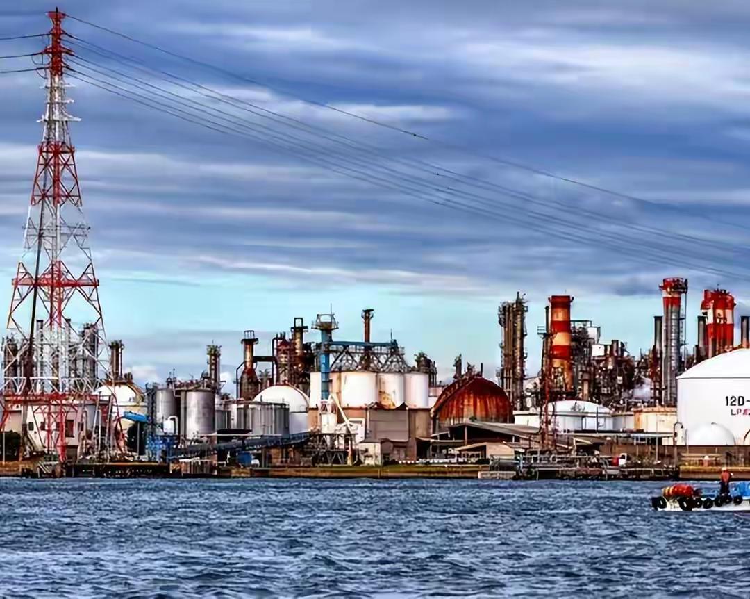 俄罗斯不卖油了！普京禁令一下，最惨的不是欧洲，而是两个邻国

普京这纸禁令从4月