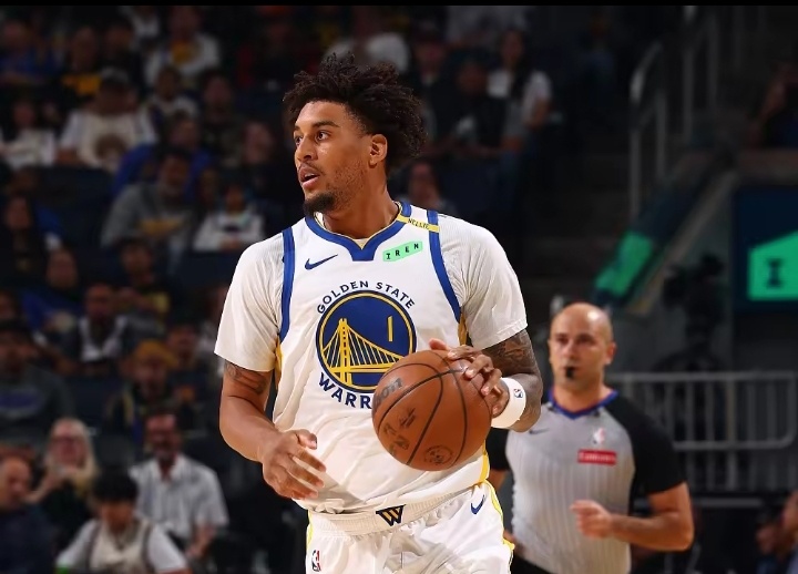 10月25日讯 NBA常规赛，勇士今日客场122-131不敌太阳，惨遭三连败。本
