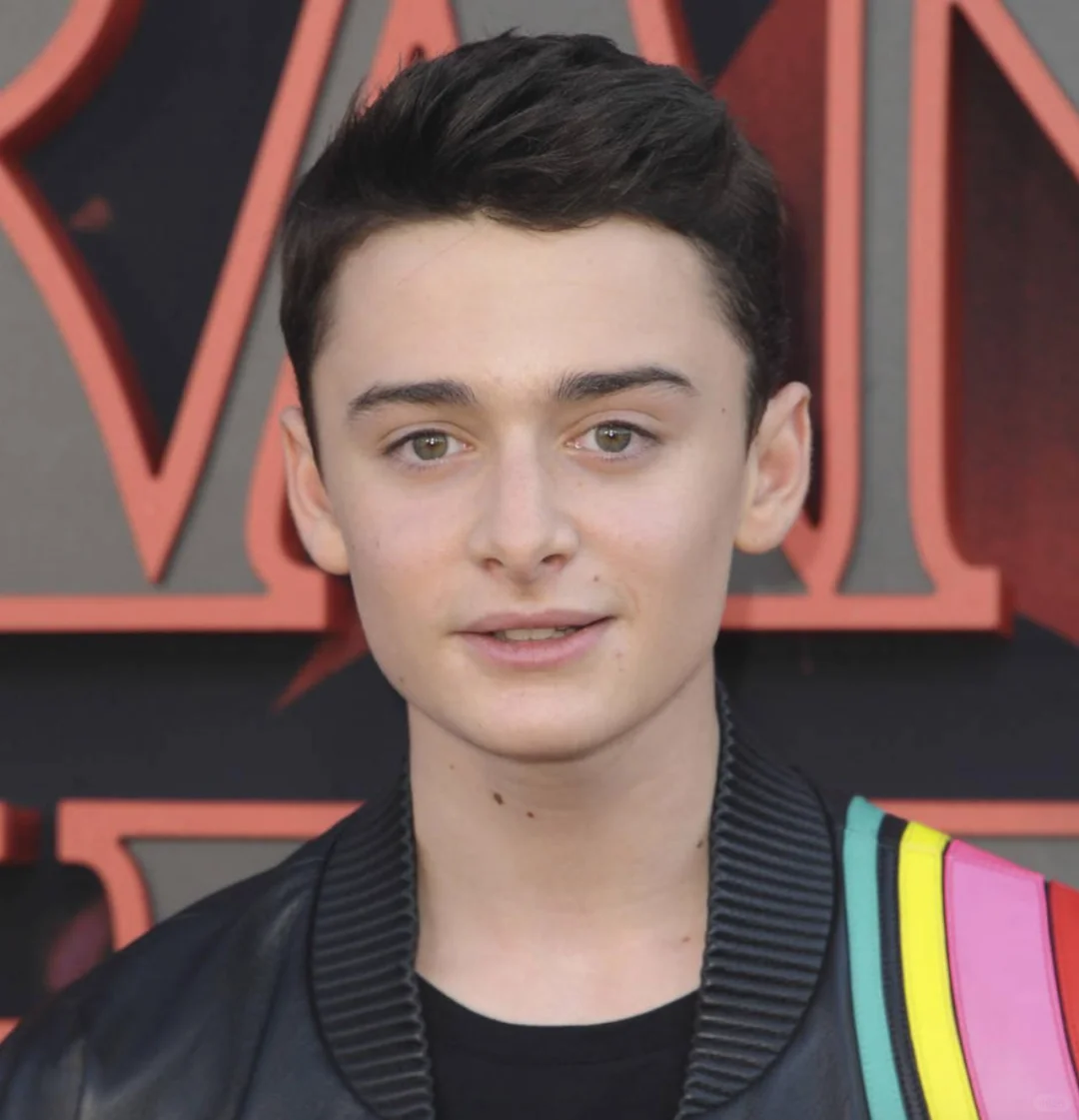 Noah Schnapp 喝醉酒被赶出纽约夜店！