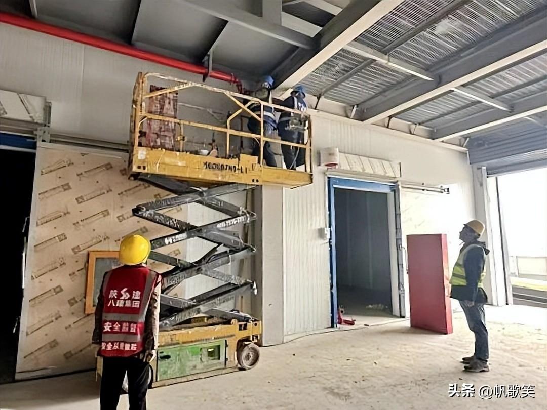 春潮涌动启新程，实干奋进正当时。西安市重点民生工程——周至县猕猴桃高品质分拣（冷