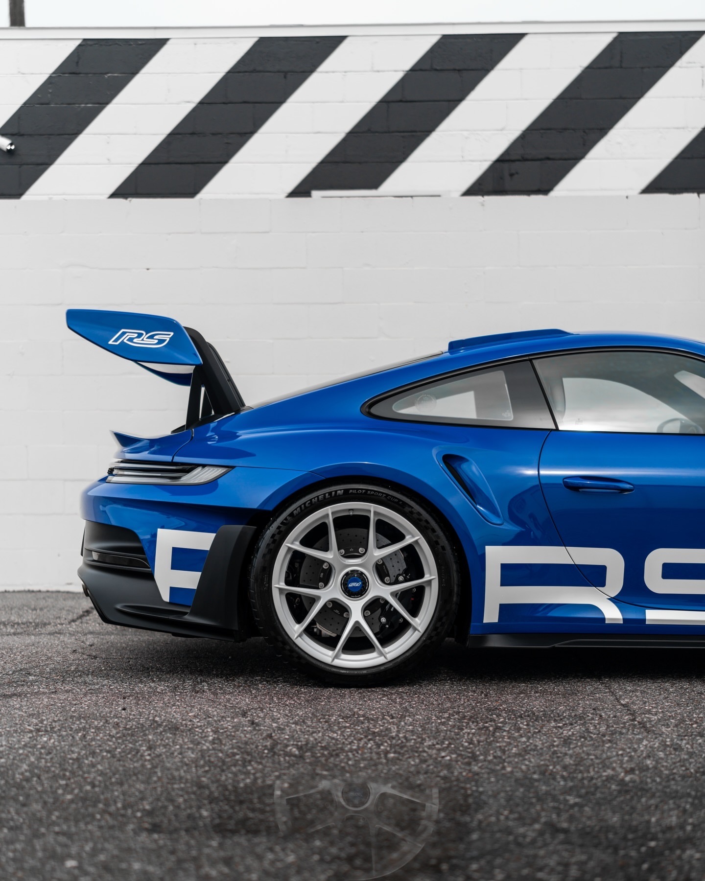 它终于回到了家 🏠 💙走过每一公里，关注每一个细节，途经每一次停靠……这里就