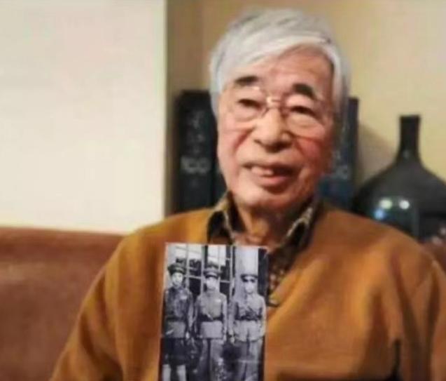 1948年，日本人砂原惠改名换姓，化名张荣清，并谎报中国国籍，加入解放军，在辽沈