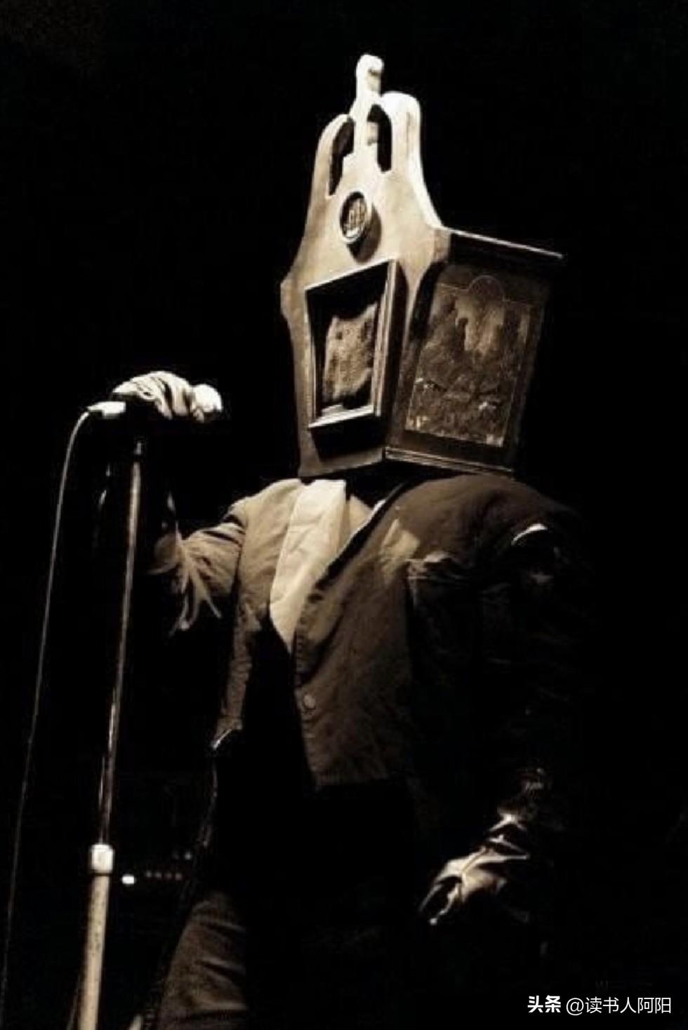 很酷吧！
你绝对没见过的一种造型！
这是澳大利亚有个叫Portal的乐队，他们演