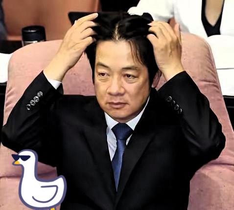 就在刚刚，
​​赖清德突然宣布了，
​​2月13日赖清德表示，他上任总统后就公开