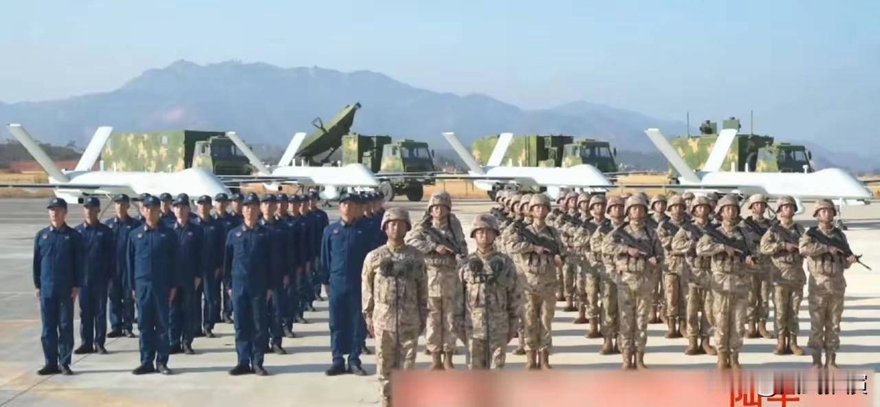 这还是陆军吗，完全不认识了！

今年拜年，陆军没再用老坦克。
直接拿出了大型无人