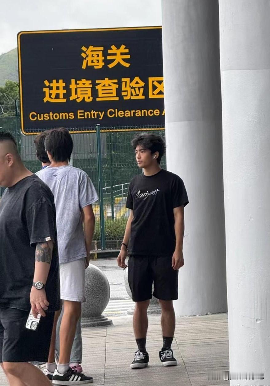 张柏芝和谢霆锋结合出来的颜值！
