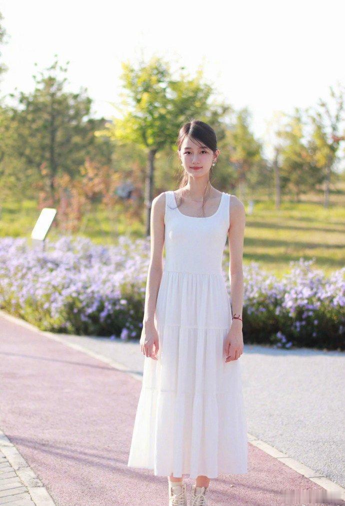  05新生代女演员集体发力，用作品说话，顺利踏入主流流量市场新生代05小花集体崛