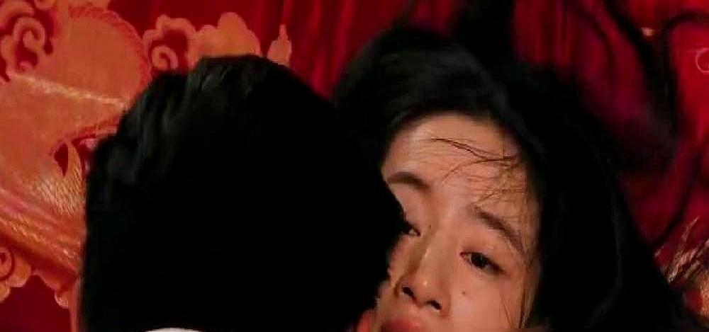 观众对流水线造星最冷酷的报复，是放着主线不看，去捧红只有10%戏份的配角。
 