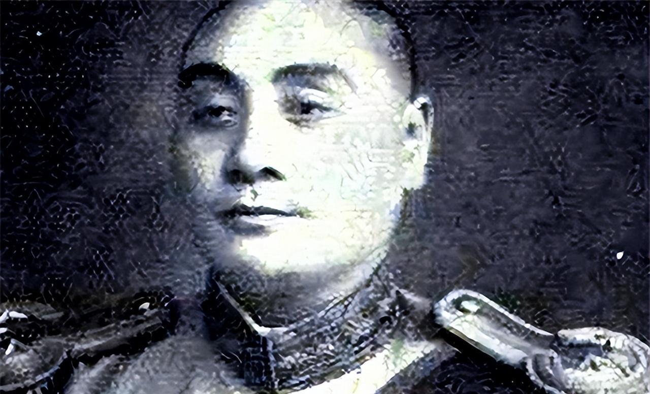 1935年，刘湘当上了四川省主席，妻子周氏觉得跟丈夫差距太大，没办法陪他在官场沉