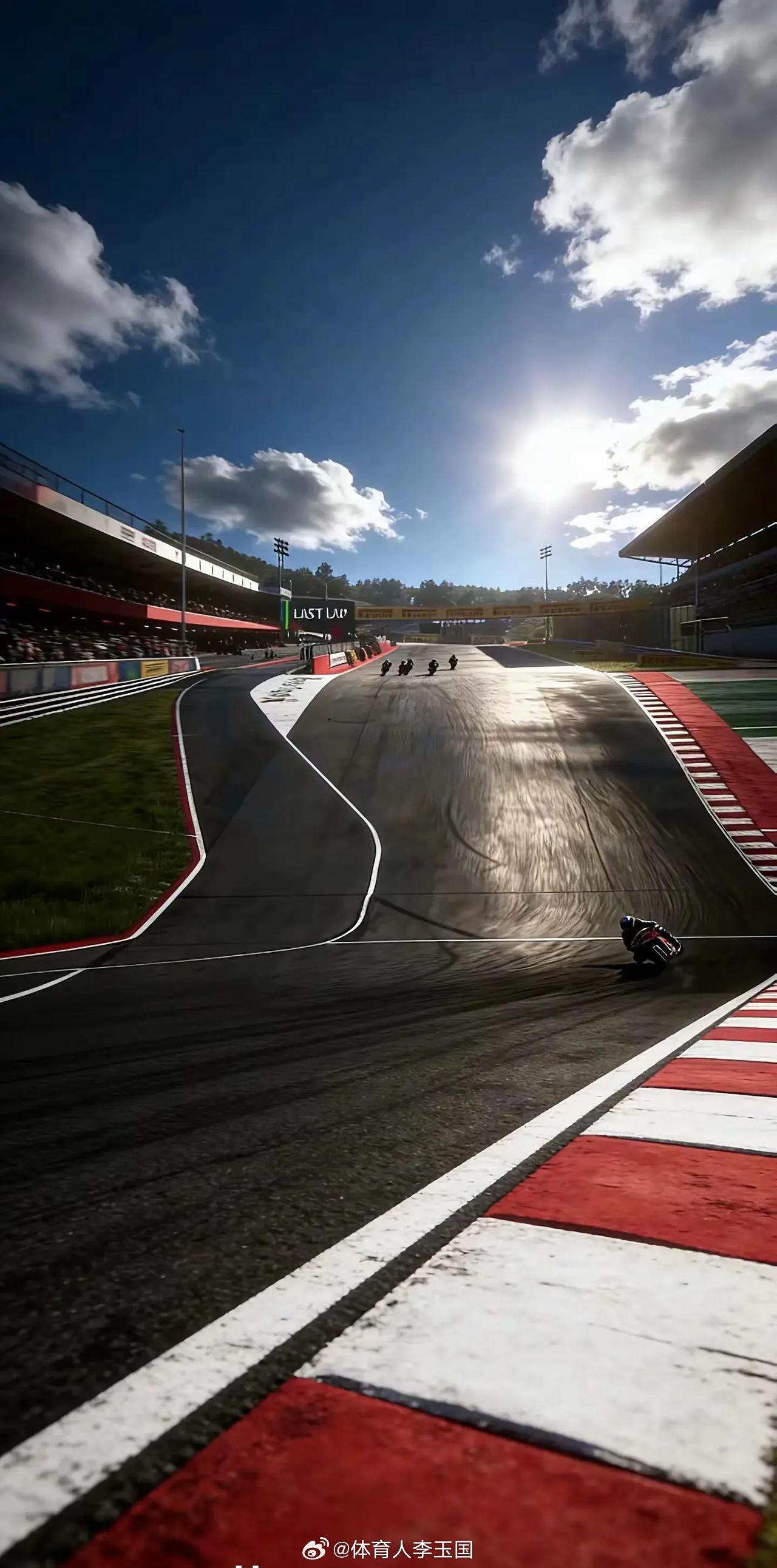 世界名画张雪生吃一众国际大牌， 尾灯都看不见张雪机车夺冠车手发声张雪机车夺冠打破