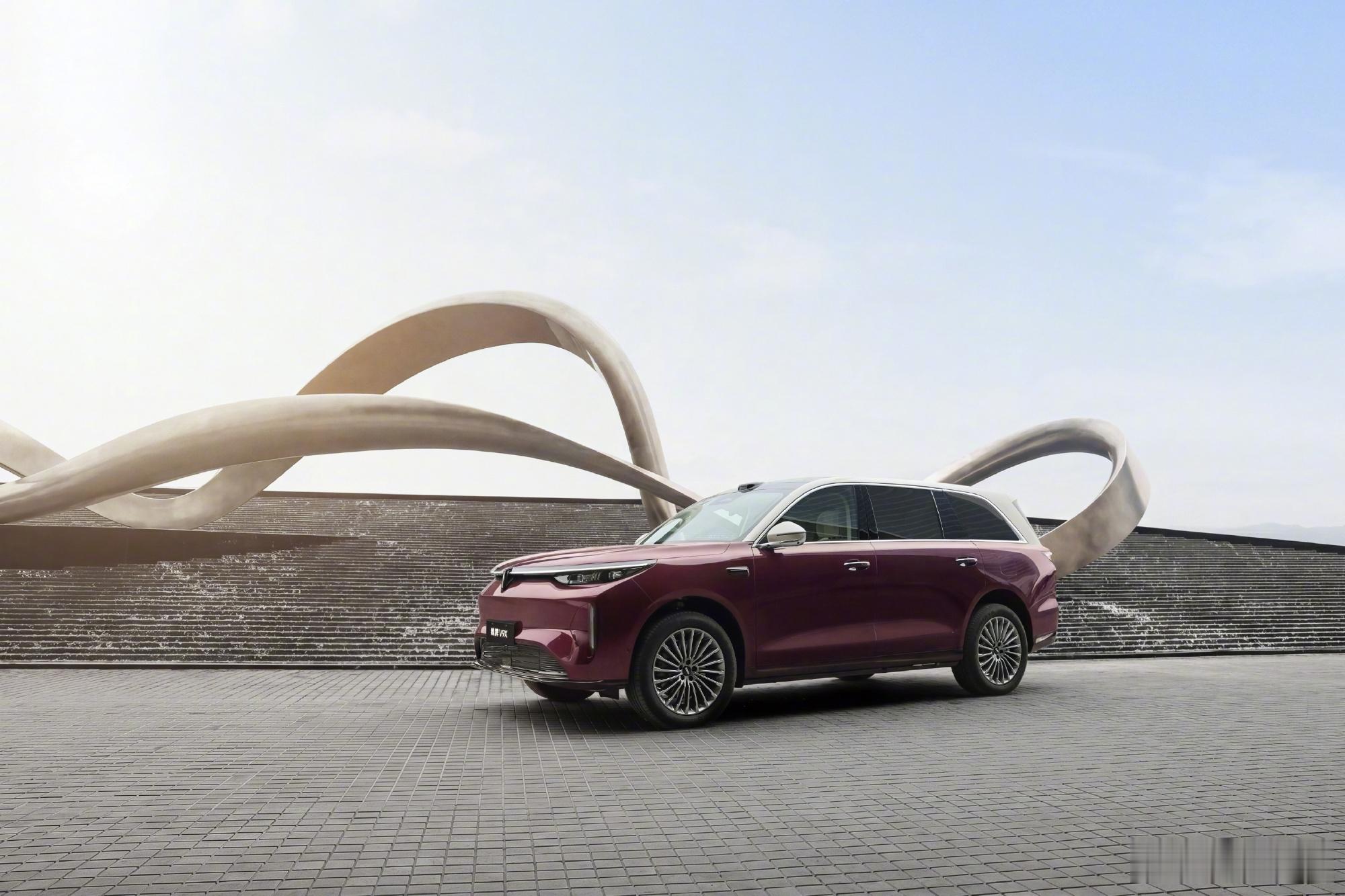 魏建军为魏牌V9X品质背书在归元S技术发布会上，他直接放话，我是V9X的全球代言