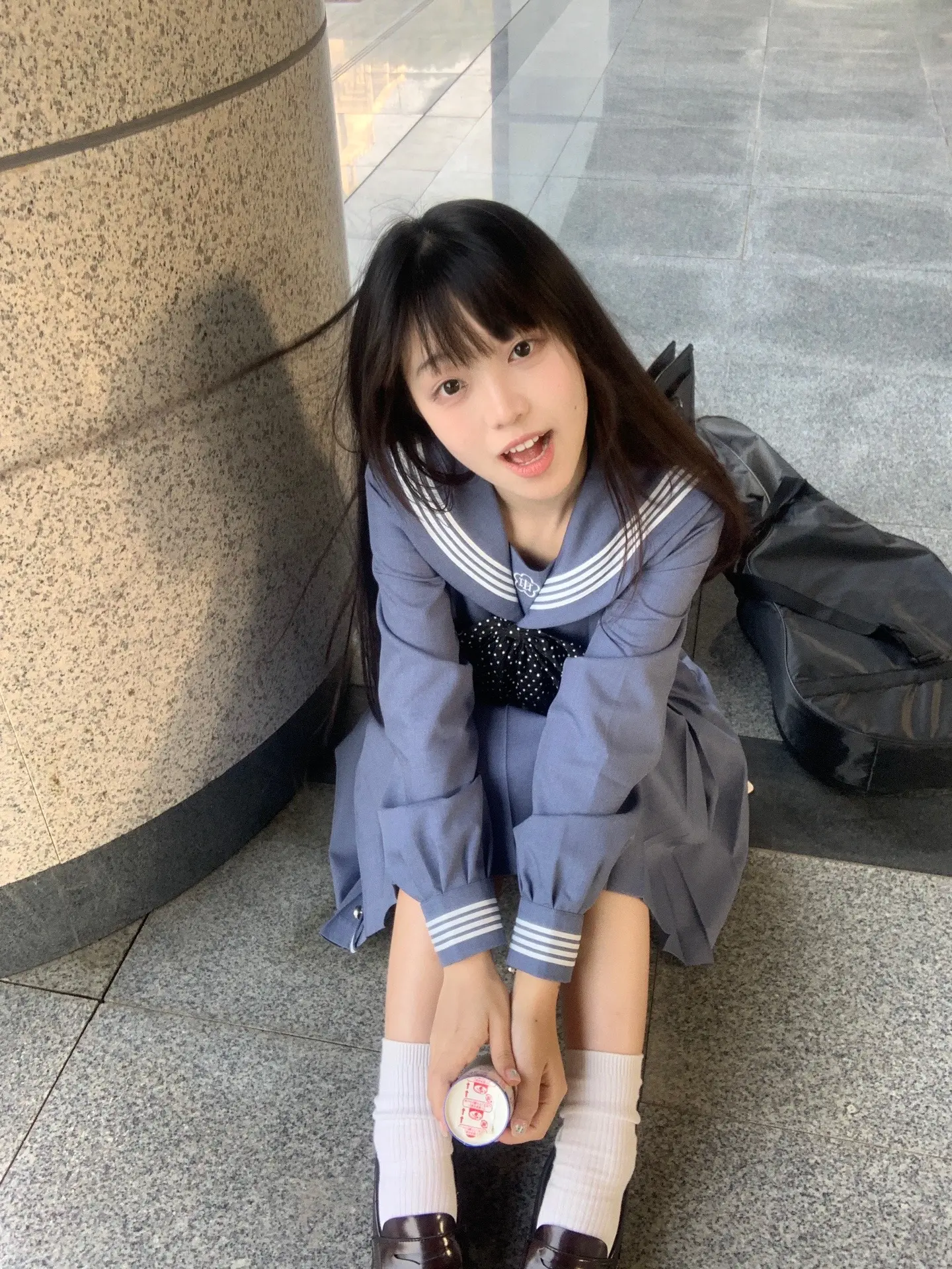 于是我们建立羁绊 共撑一把伞