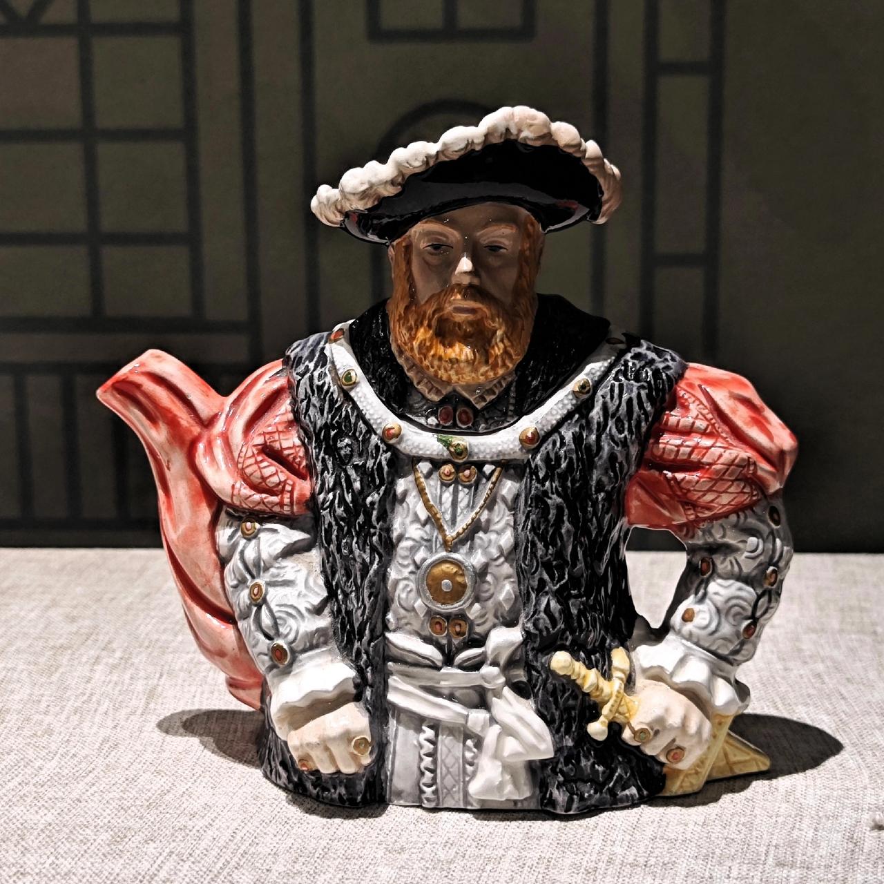 北京《东风西渐一上海市历史博物馆藏欧洲瓷器展》，聚焦中国瓷器文化“东风西渐”，在