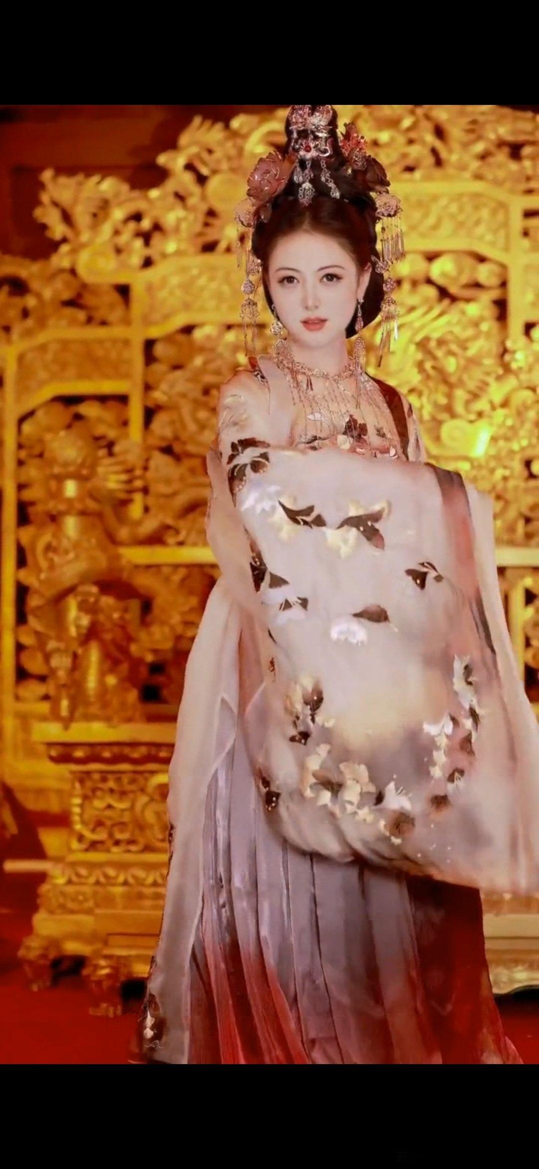 #情感# 《以大局为重》自古以来，成大事者，不拘小检。想要得到美玉的人，决不计较