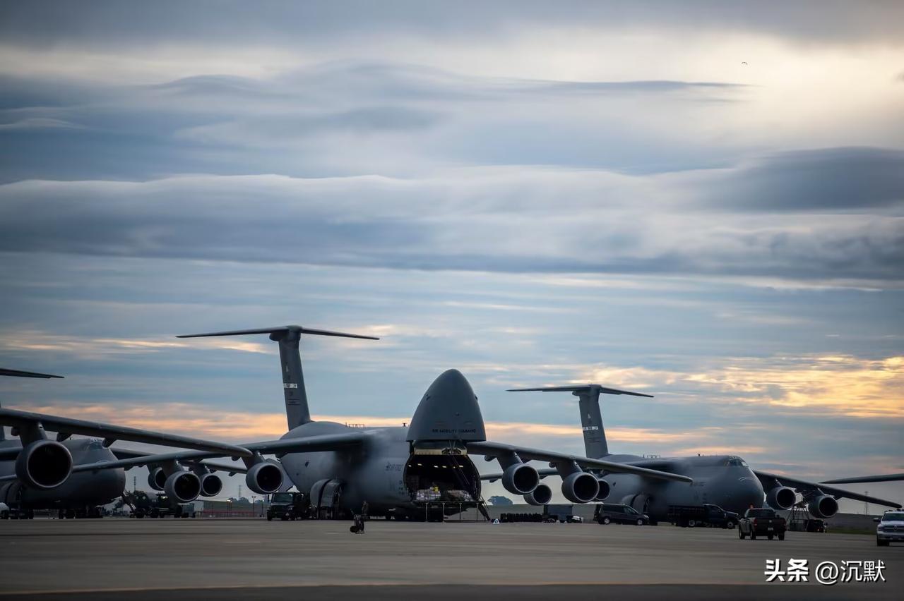 【美军大批C5银河运输机集结，展现强大的战略运输能力】兔版C5银河何时出现？美国