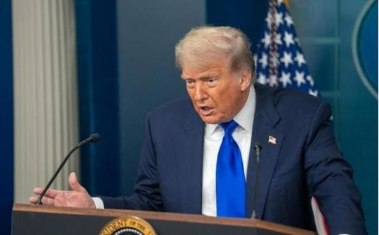 特朗普最恨的是中国？错了！很多人以为，特朗普的“美国优先”就是全力打压中国。真相