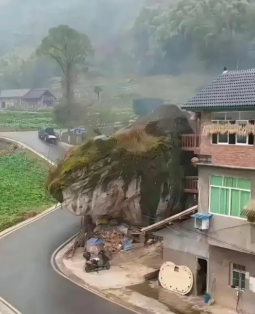 有人愿意出100万盘下这栋房子，被房主拒绝了，有人知道什么原因吗 