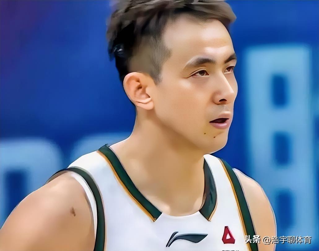 辽篮客场艰难战胜福建队，赵继伟主宰比赛，莫兰德攻防顶级，乌戈终于找到致胜秘诀。