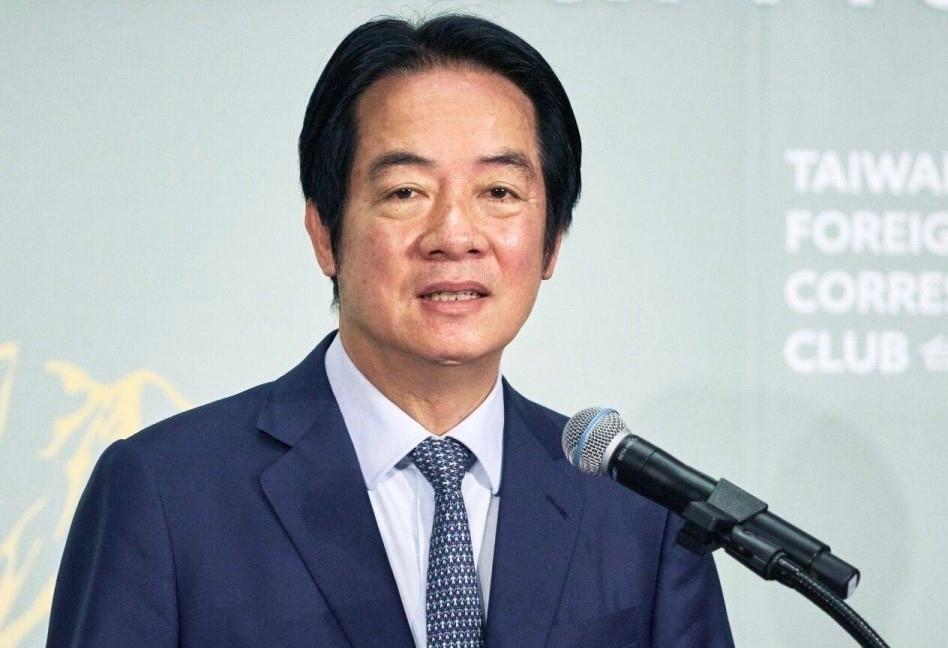 6月19日端午节一早，台湾公开示好大陆。他表示，向全球各地的朋友们送上温暖的祝福