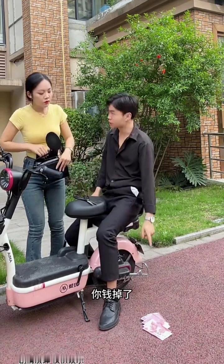 男人不要跟女斗。
媳妇，能做一个专业的演员吗？有人。