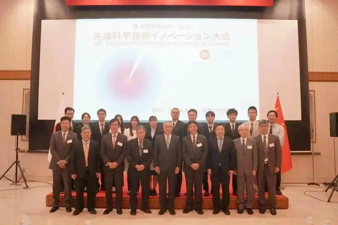 大批日本专家抛弃日本涌入中国，表面为了赚钱，实则另有目的？
 
2025年10月