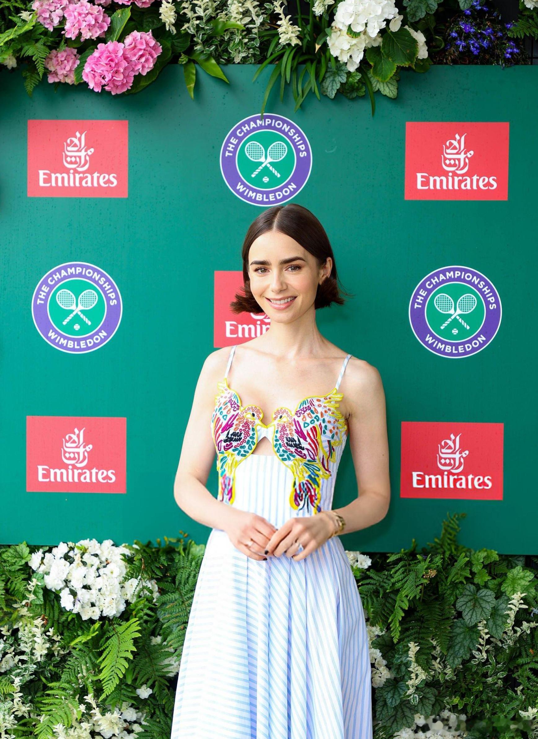 lily collins莉莉柯林斯和老公Charlie McDowell在英国伦