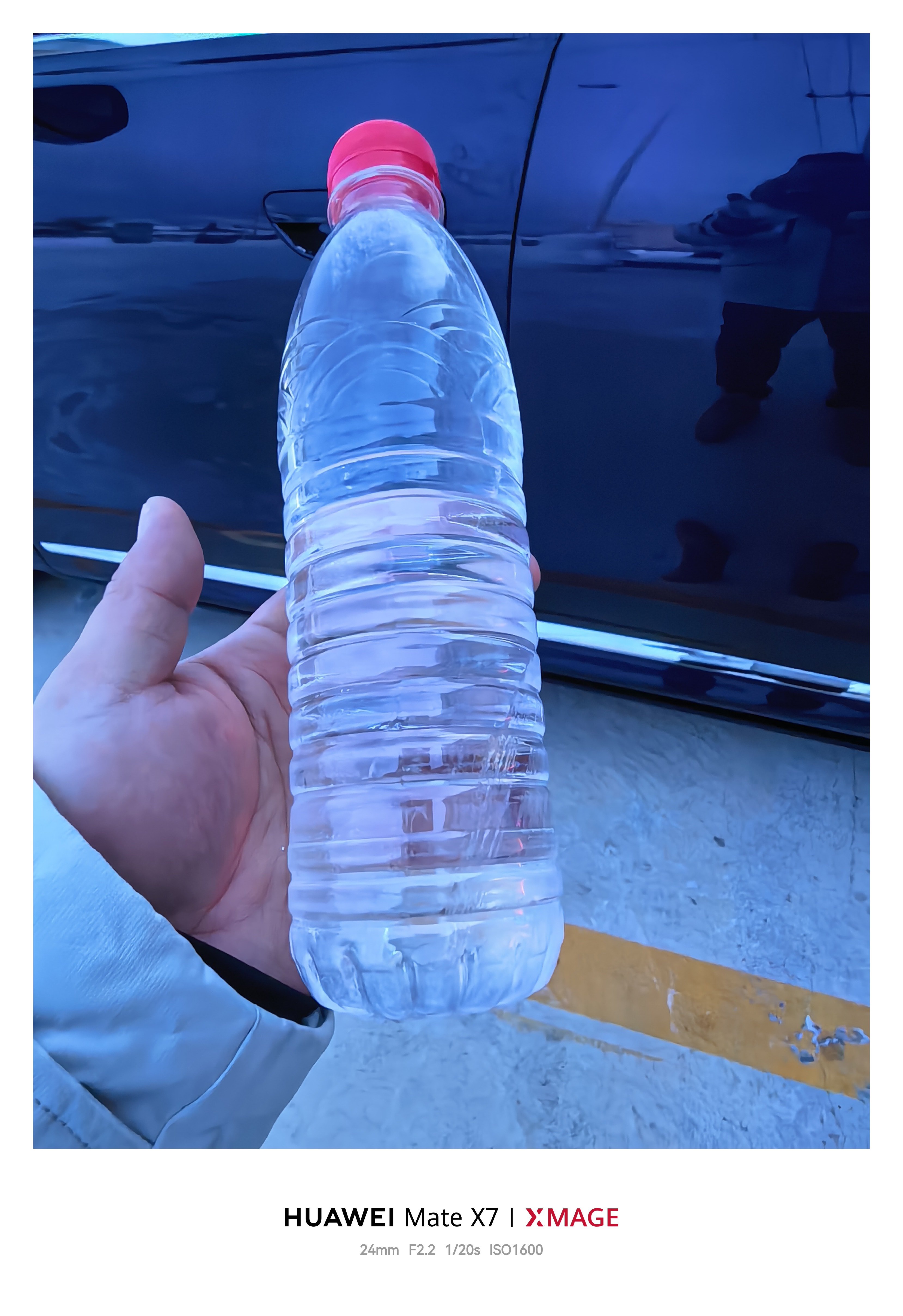 矿泉水昨晚放车里忘记拿出来，一晚上直接结冰，这你受得了吗？ 根河