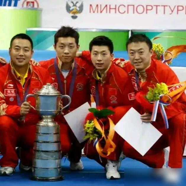 王楚钦🇨🇳打了4次总决赛，最佳冠军；张继科🇨🇳打了4次总决赛，最佳冠军；