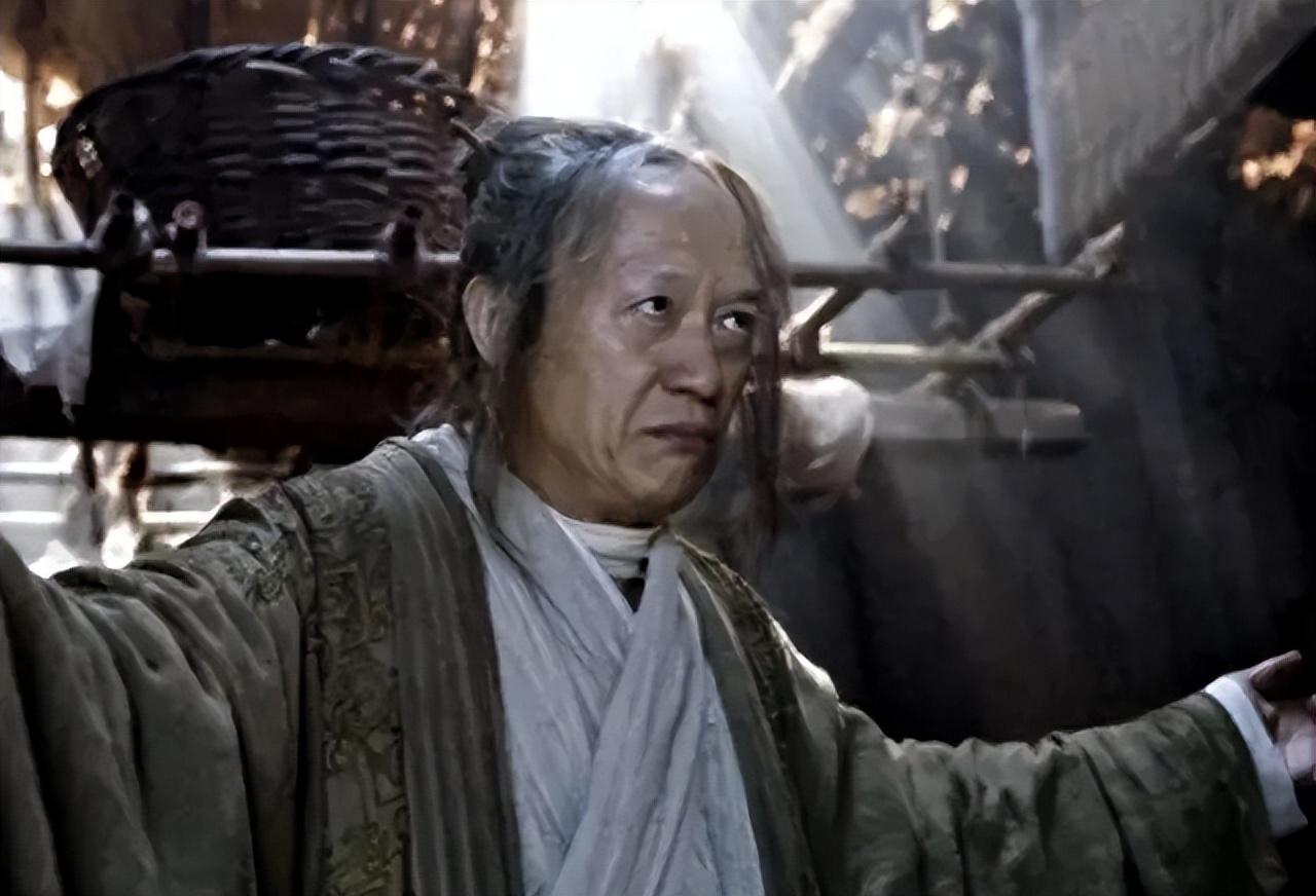 魏忠贤倒下那一刻，宫城的风像被突然掐住。崇祯敕令扑向各衙署，东厂、锦衣卫的腰牌被