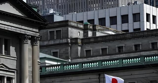 中国商务部一纸公告，日本军工股应声暴跌，可不到三天，股价又涨回来了。这是闹哪出？