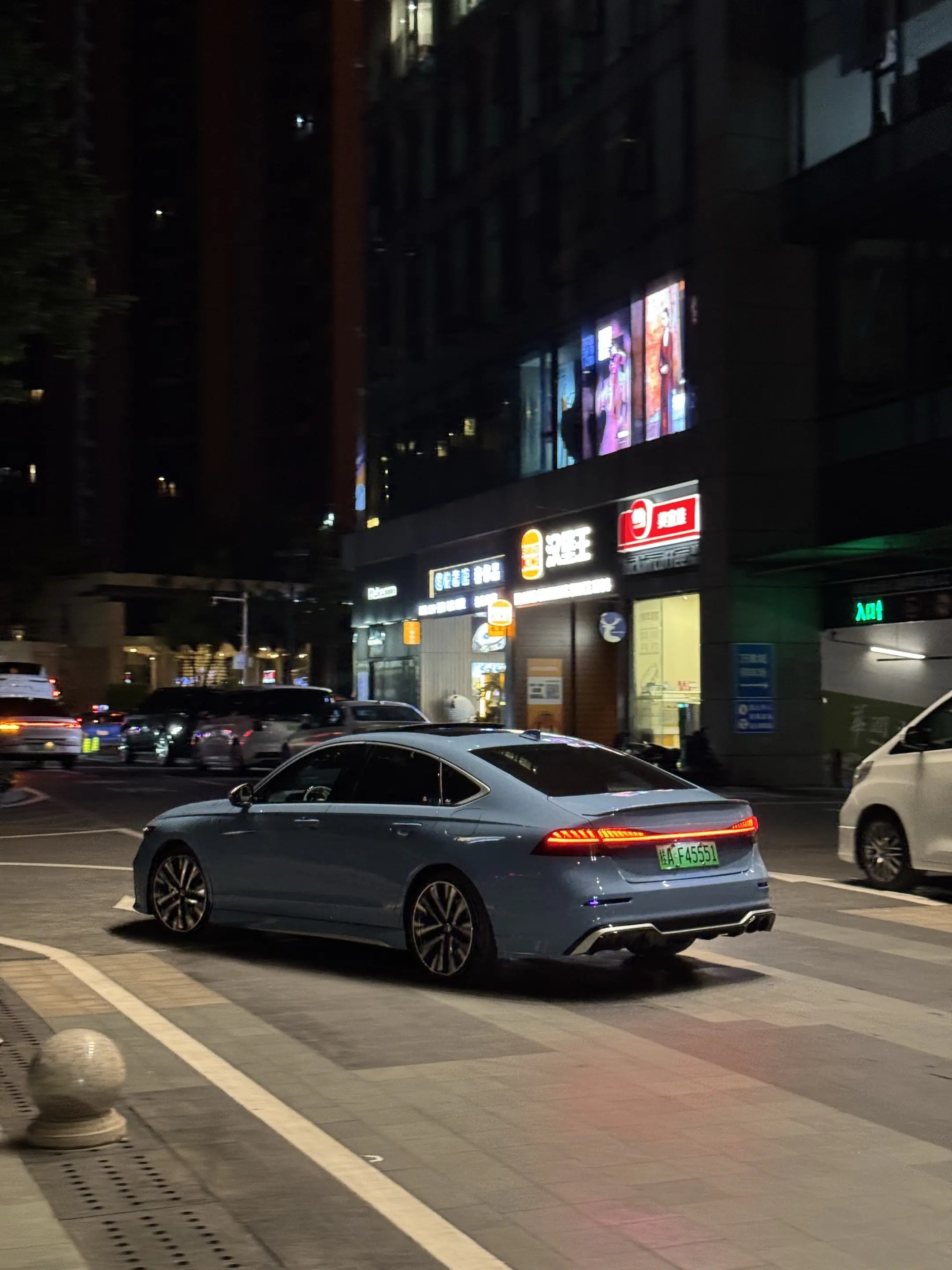 单论雅阁这个名字就很有感觉了，何况是车。