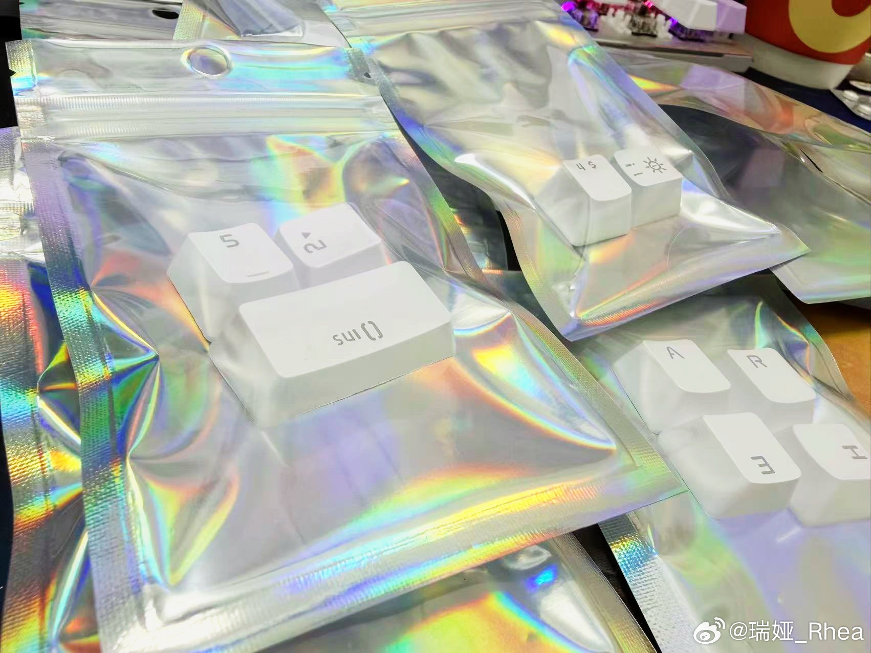 冰冷的键盘尸体变成了温暖的瑞世糖碎片 
