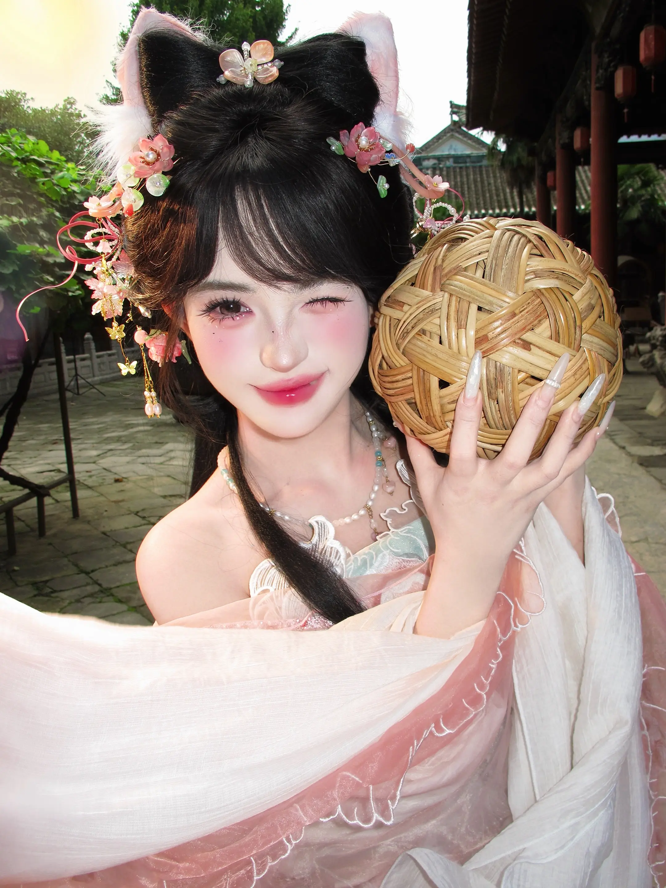 “你来到人间梨花笑”🌸。