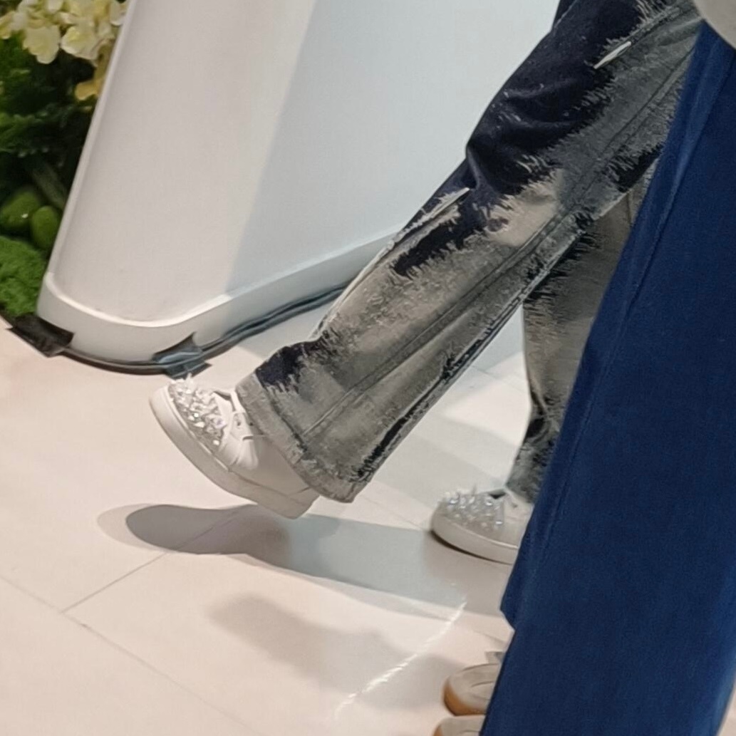 这么萌的🐾这么刺的👟朋克甜心啊你！🥰 ​​​