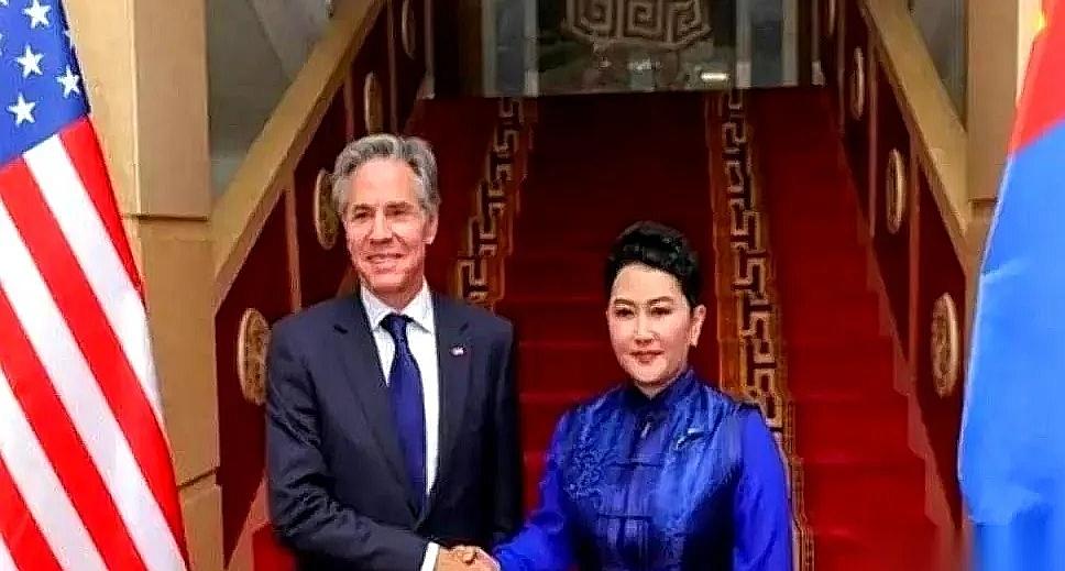 蒙古国，这个夹在中俄之间的内陆国家，近几日可谓是备受瞩目。要是有一天，它突然宣布