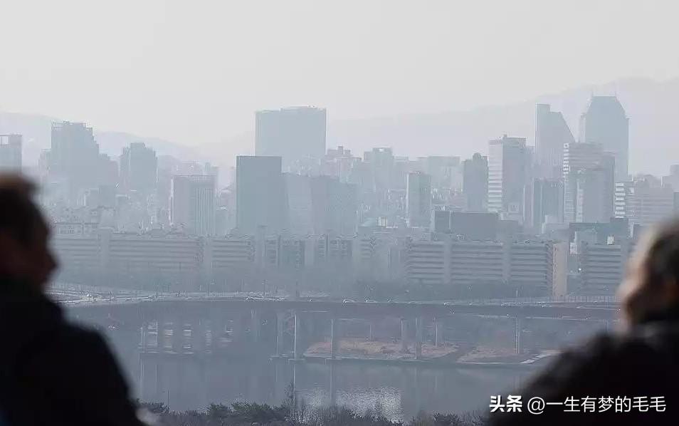 3月19日，韩国国民力量党抨击李在明政府房地产政策，称今年韩国公寓公示价格大幅上