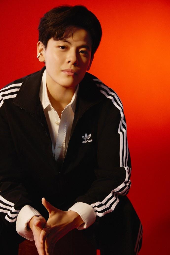 杨舒予支援胡明轩，恭喜她拿下大品牌，国家队大腿就应该被认可

杨舒予被阿迪达斯拿