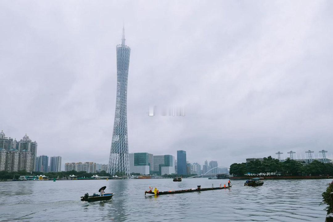 龙舟赛是广东人最鲜活的一集为龙舟赛提前反复训练用心对待每一个传统节日这般鲜活的生