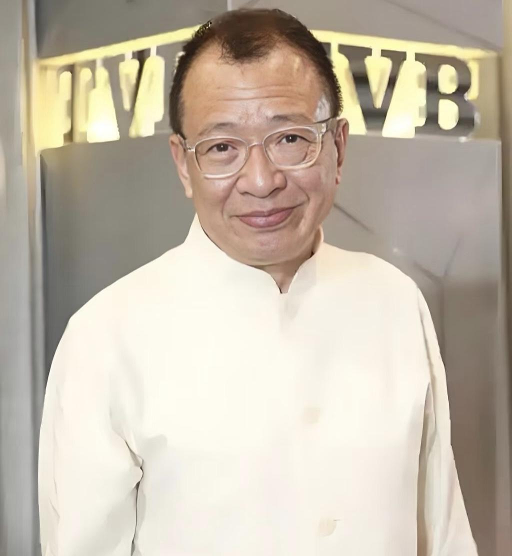 果然是人不可貌相，海水不可斗量。

不查不知道，

一查之后才发现许绍雄的一个别