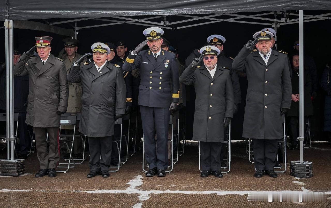 ⚓️🇱🇻🇵🇱北约第一海军扫雷群（SNMCMG1）指挥官正式轮换仪式于20