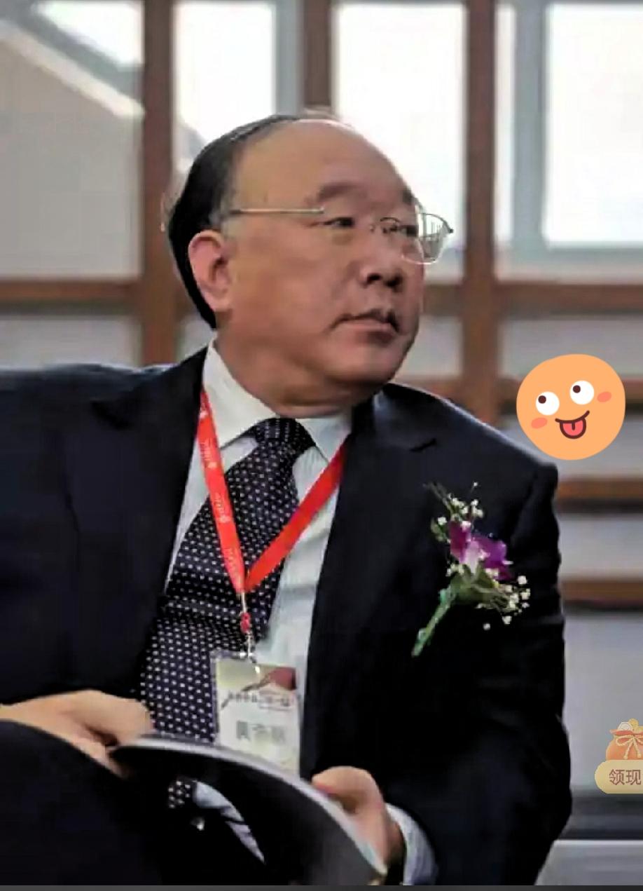 万万没想到，老黄这次栽得这么彻底

这人以前多会装啊，整天端着一副世事洞明的架子