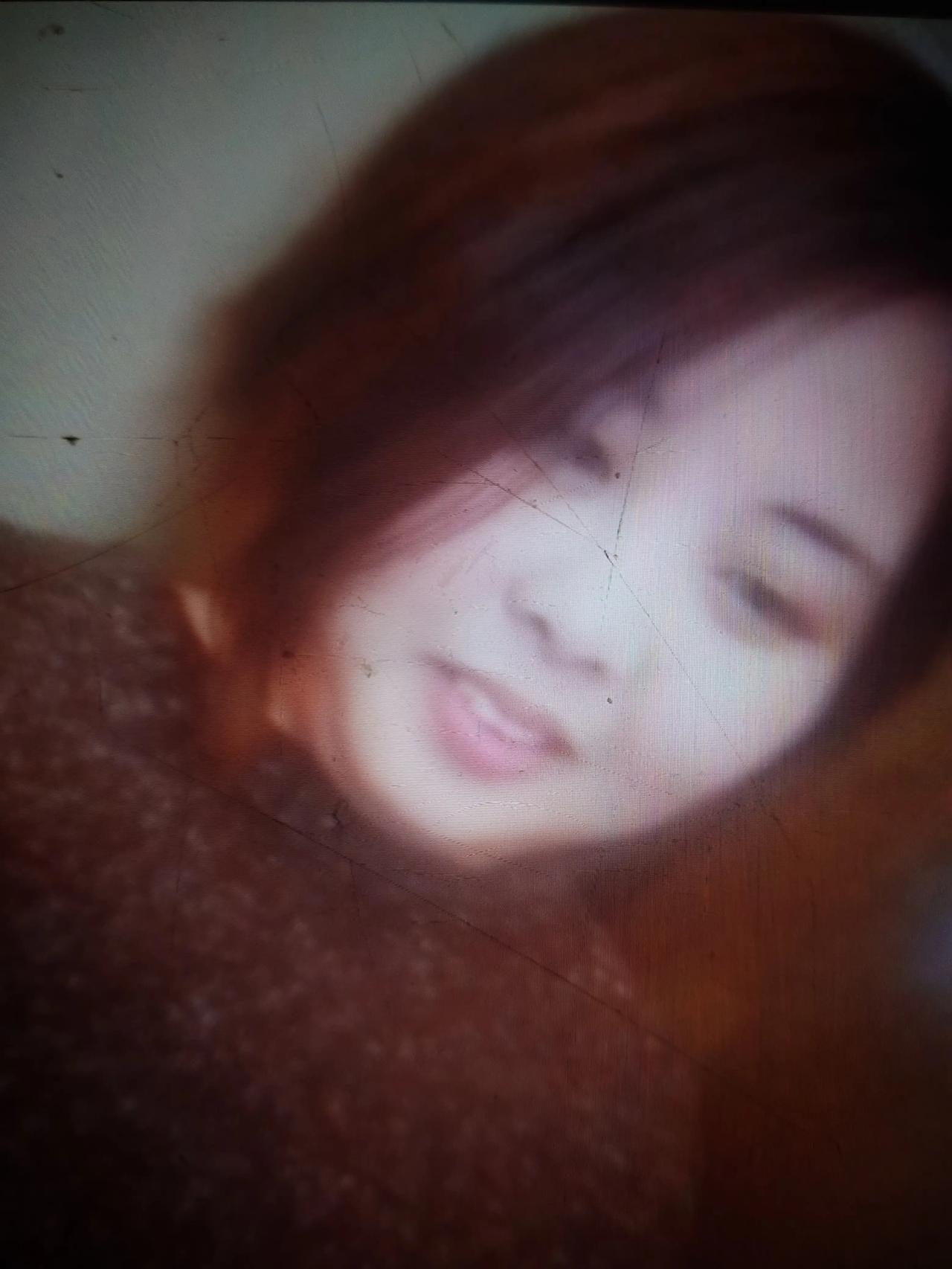 夜色朦胧赏女优
白云千载空悠悠
众里寻她千百度
烟花三月下扬州