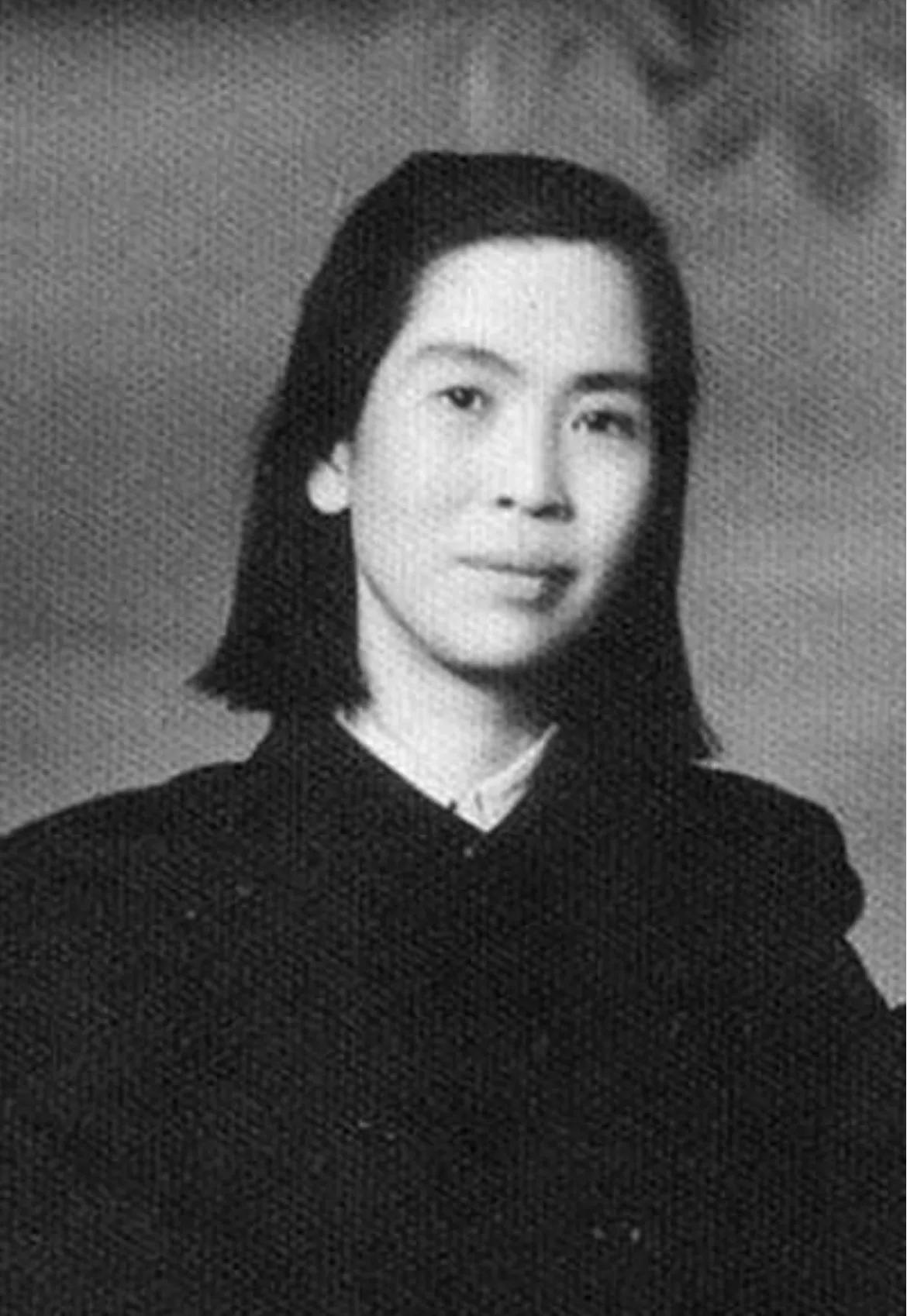 她——贺子珍，是井冈山第一位女党员，也是第一位女红军，更是毛主席在井冈山时期和长